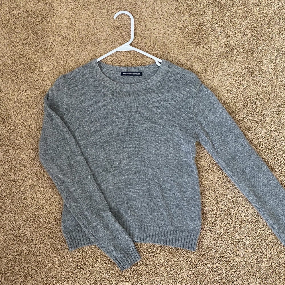 GREY BRANDY MELVILLE SWEATER